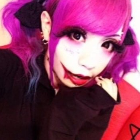 Meet your Posher, Layla - Picture 1 of 1